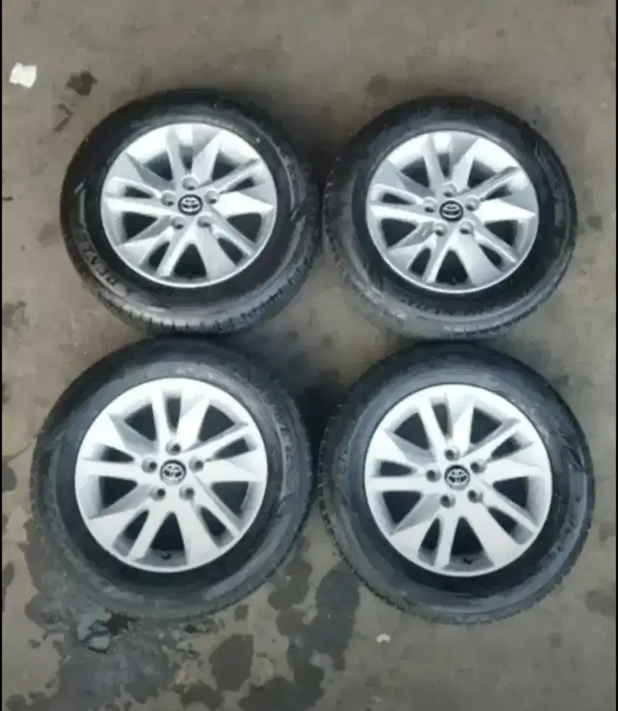 Velg oem innova reborn r16 5x114 sepaket ban