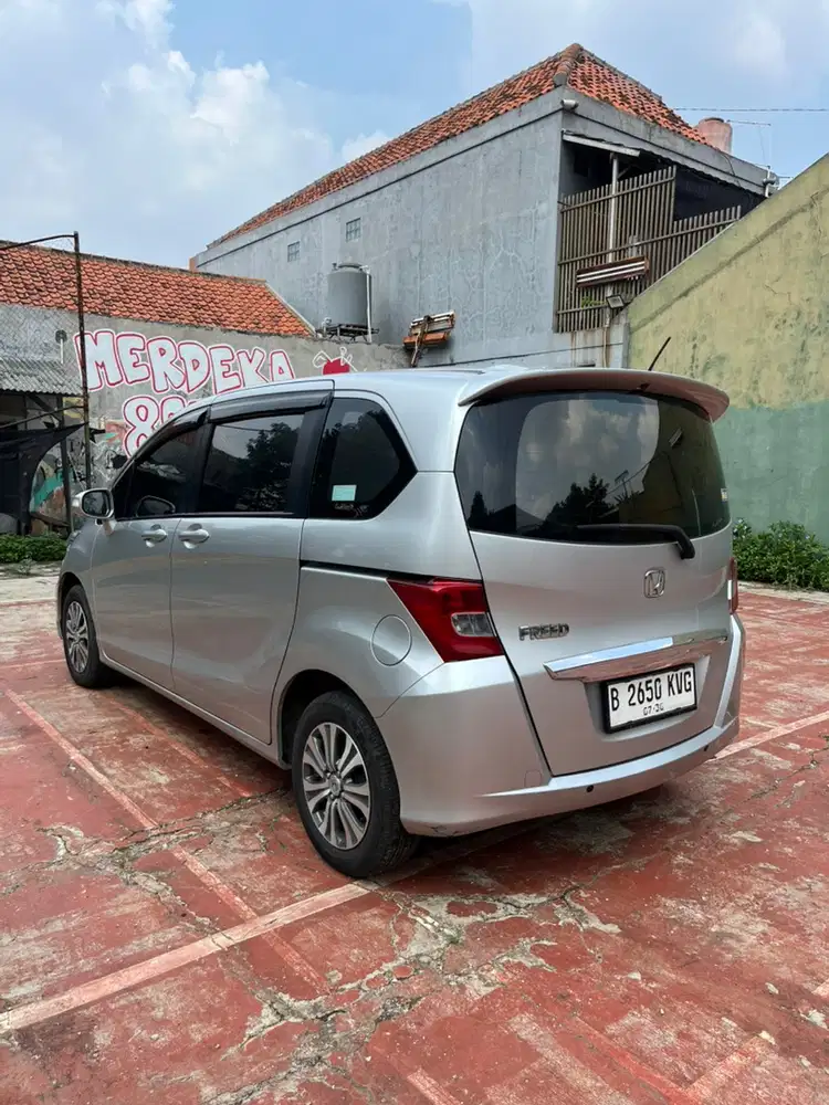 Honda Freed 2013 Bensin