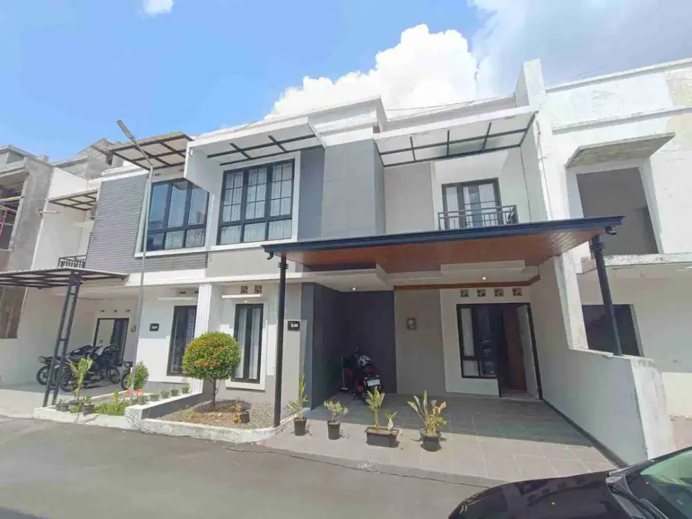 Rumah mewah furnish area Maguwoharjo Sleman