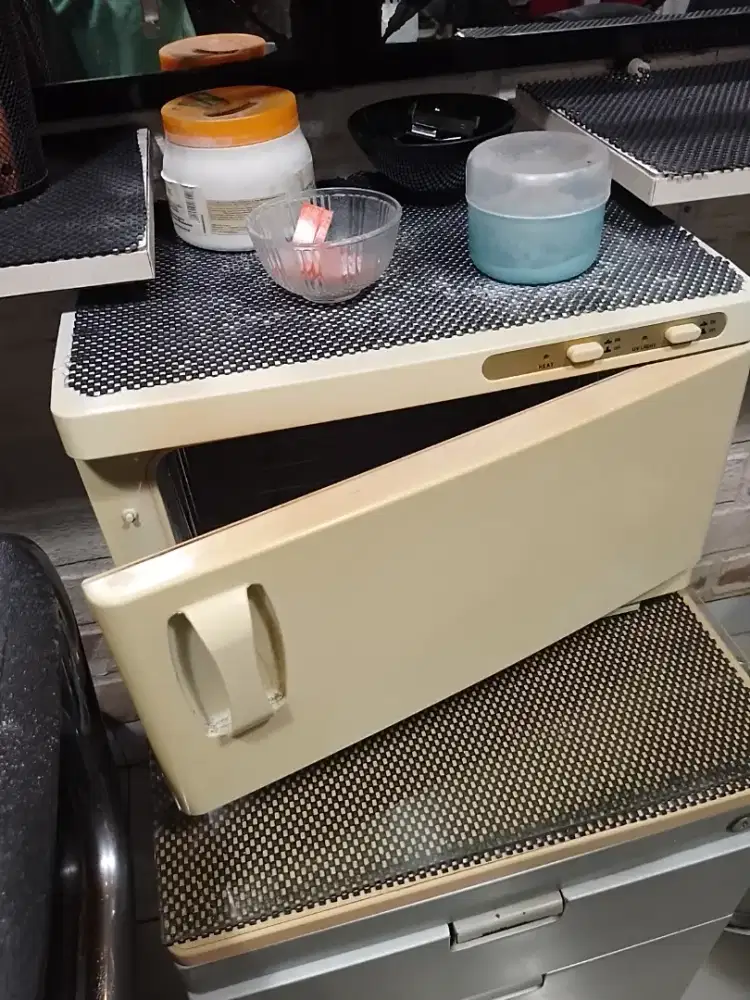 Dijual cepat Towel Warmer nego