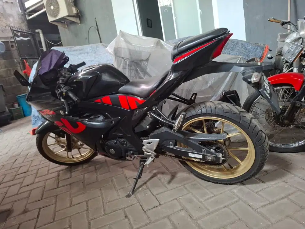 GSX R 2017 ( punya anak tidak terpakai )
