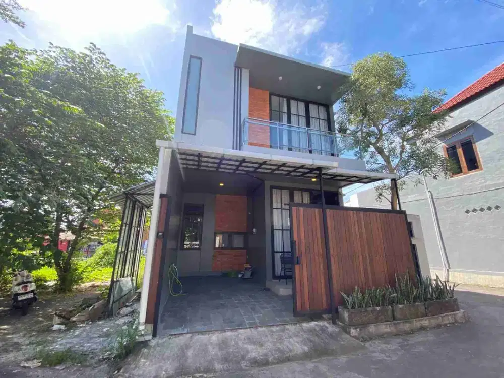 Rumah fully furnished design minimalis industrial area kerobokan dekat pantai batu belig.