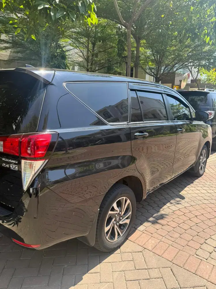 Toyota Innova Reborn 2.4 V Diesel Matic