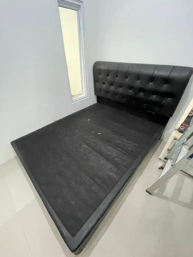 Divan ukuran 160x200