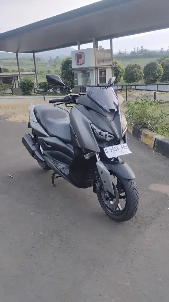 Yamaha xmax tahun 2017 siap pakai full original