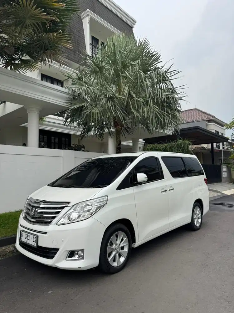 (cash) Toyota Alphard 2.4 G 2012 pemakaian 2013