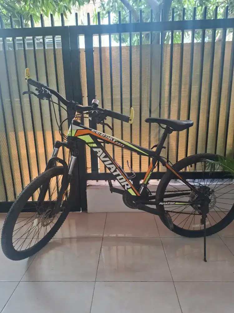 Di Jual sepeda gunung bekas merk  Aviator
