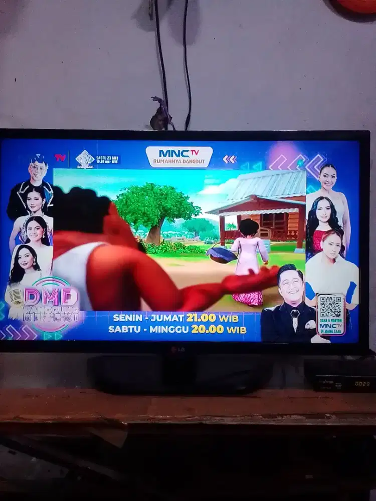 TV LED thosiba 32in seken +remot kondisi normal