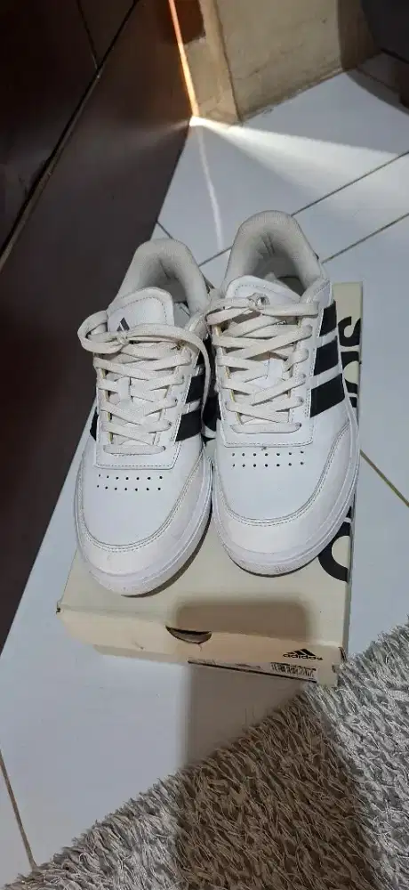 Sepatu Adidas ori