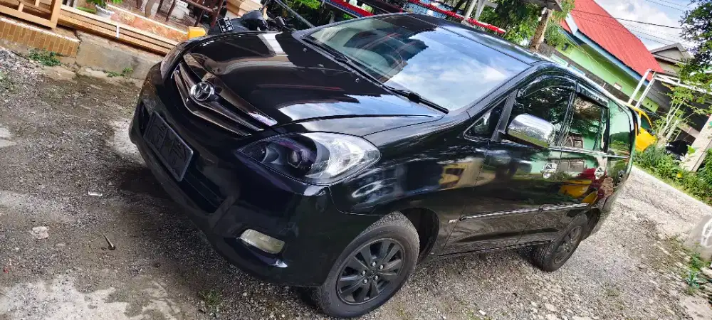 Toyota Innova V matic 2008