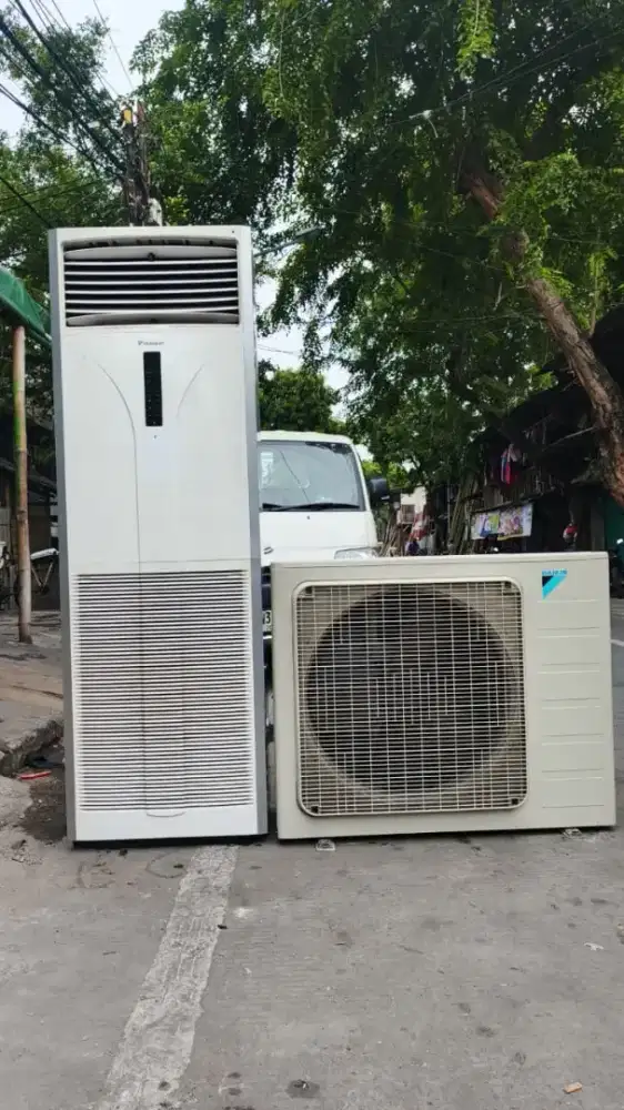 AC Standing Floor Daikin Malaysia 5 PK R 410 second