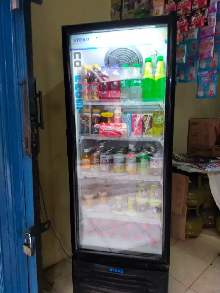 Jual Showcase Merk Steko
