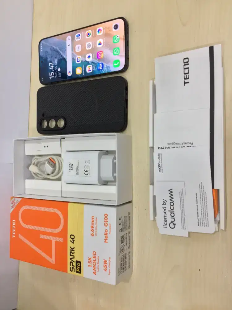 Tecno Spark 40 Pro 8/128 GB Fullset Mulus Garansi Resmi Panjang 2027