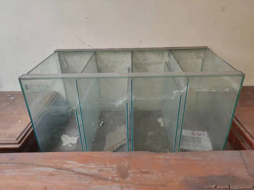 Filter bawah ukuran sekitar 1 meter