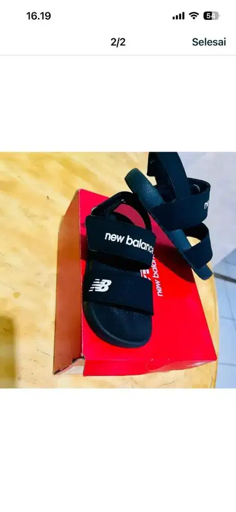 Sandal anak New Balance