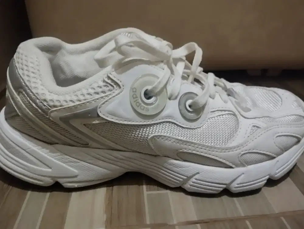 jual sepatu adidas astir putih woman size 37.5 insole 23 cm