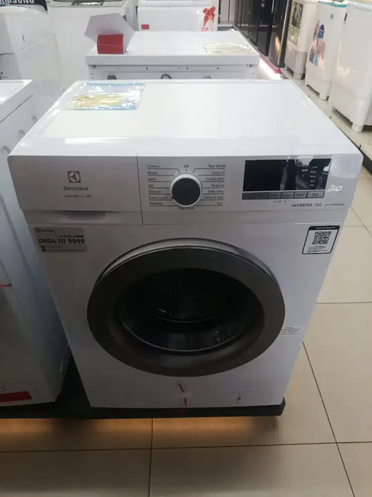 Mesin cuci Electrolux 7kg Inverter terbaru