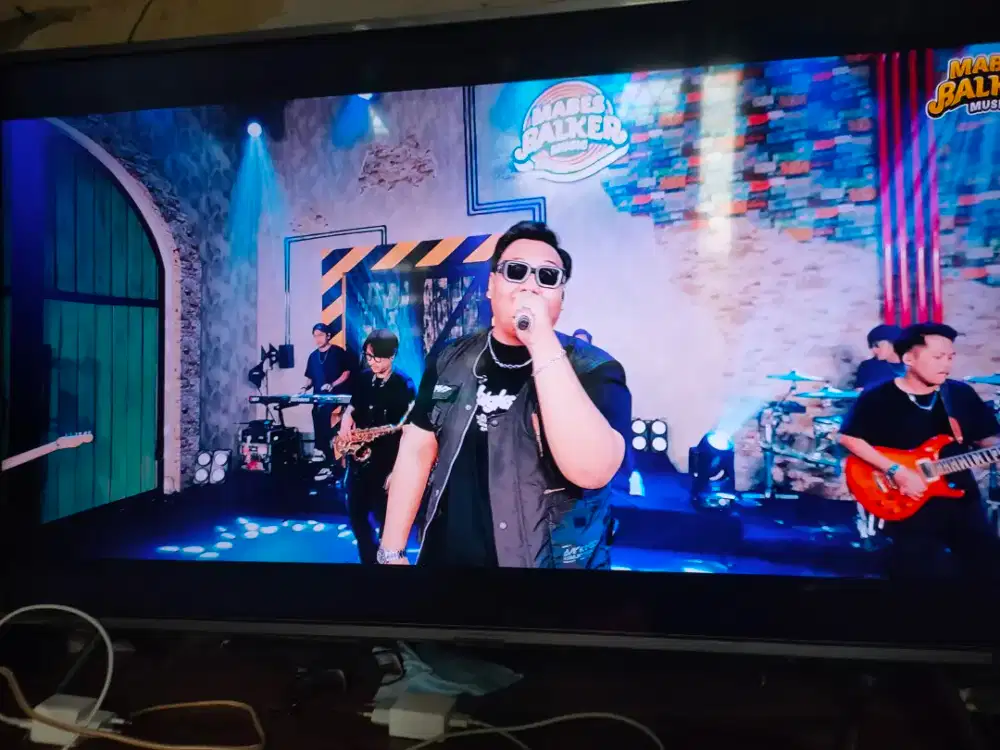 Di Jual TV Samsung QLED 4K tipe 65R 43 inci gambar jernih