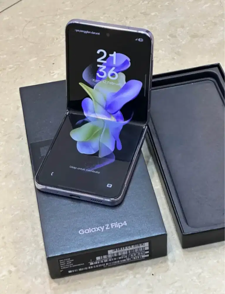 Dijual Cepat !!! Samsung Flip 4 mulus warna purple