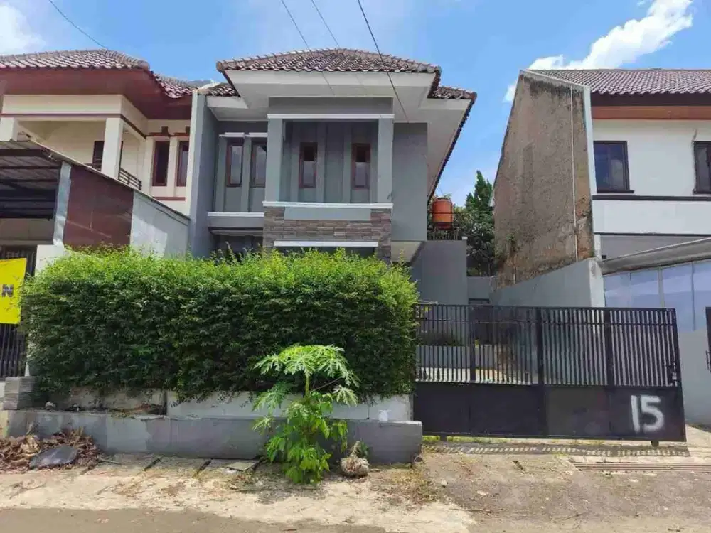 Rumah Luas LT 200 Di Komplek Pasadena Margahayu Caringin Bandung Harga 1,8 Milyar Nego