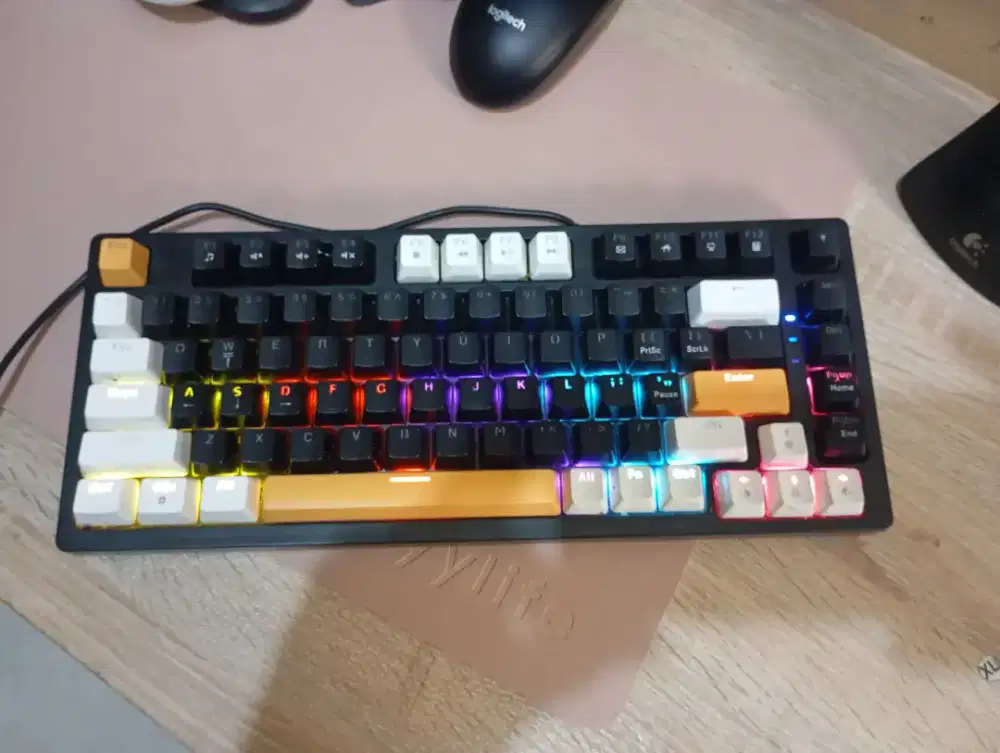 Keyboard gaming mechanical zifriend T82