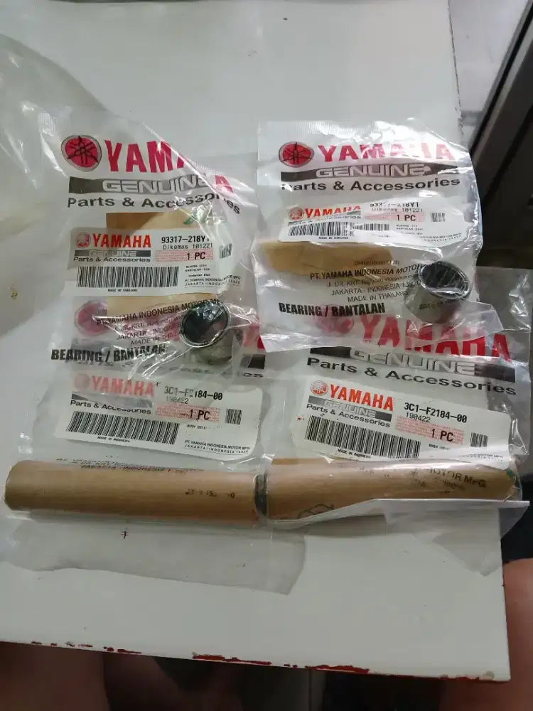 Bushing dan bearing v-ixion super murah dan kuat yamaha genuine part