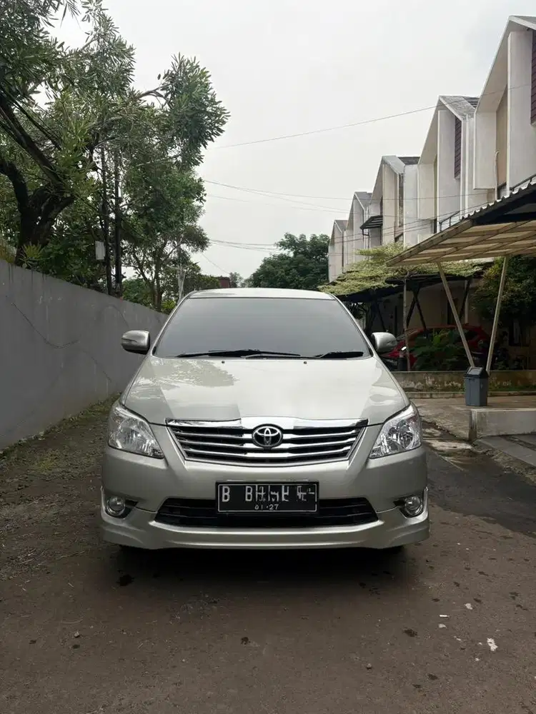 Innova 2.0 2012 At G luxury up sangat terawat