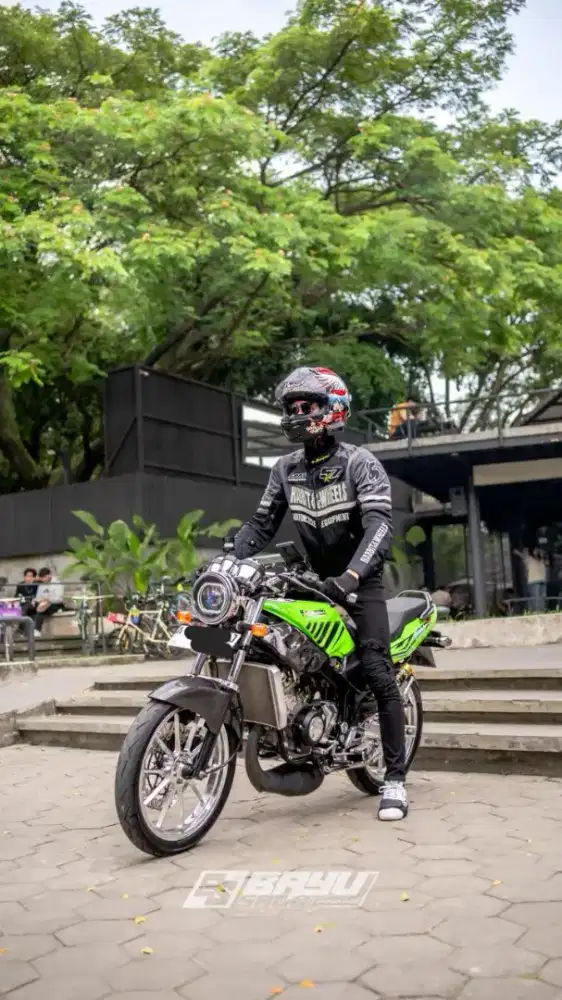 NINJA R CONVERT SS 2010 MOTOR SIAP DIAJAK NONGKRONG