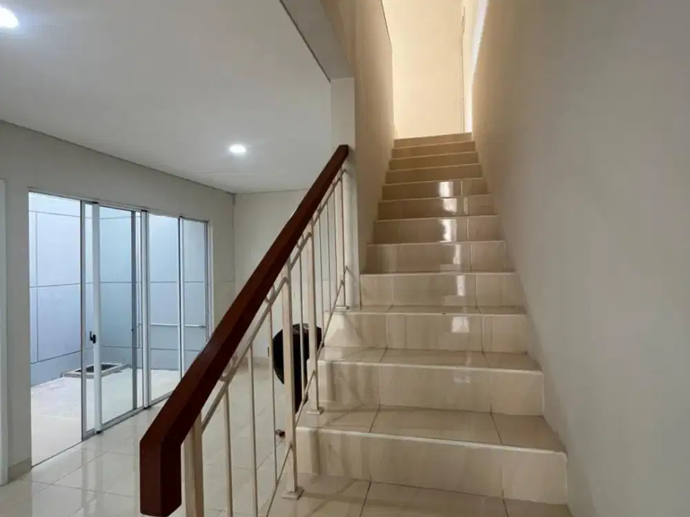 Rumah Langka Rapih Siap Huni Harga Murah Cluster Anila Vanya Park BSD City