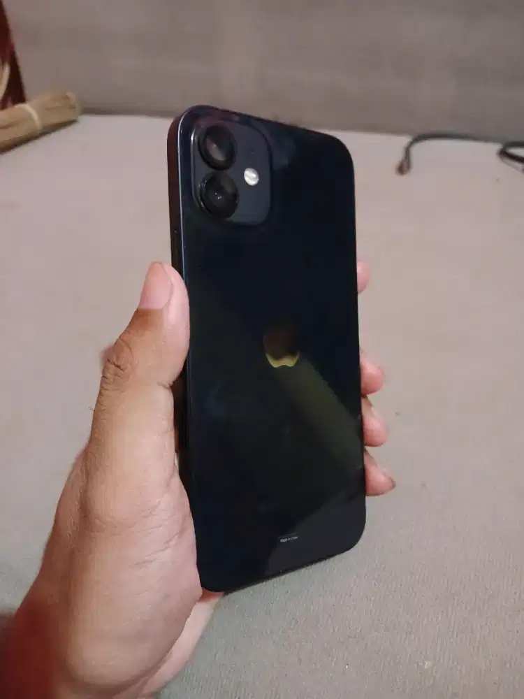 Iphone 12 64gb ibox hitam