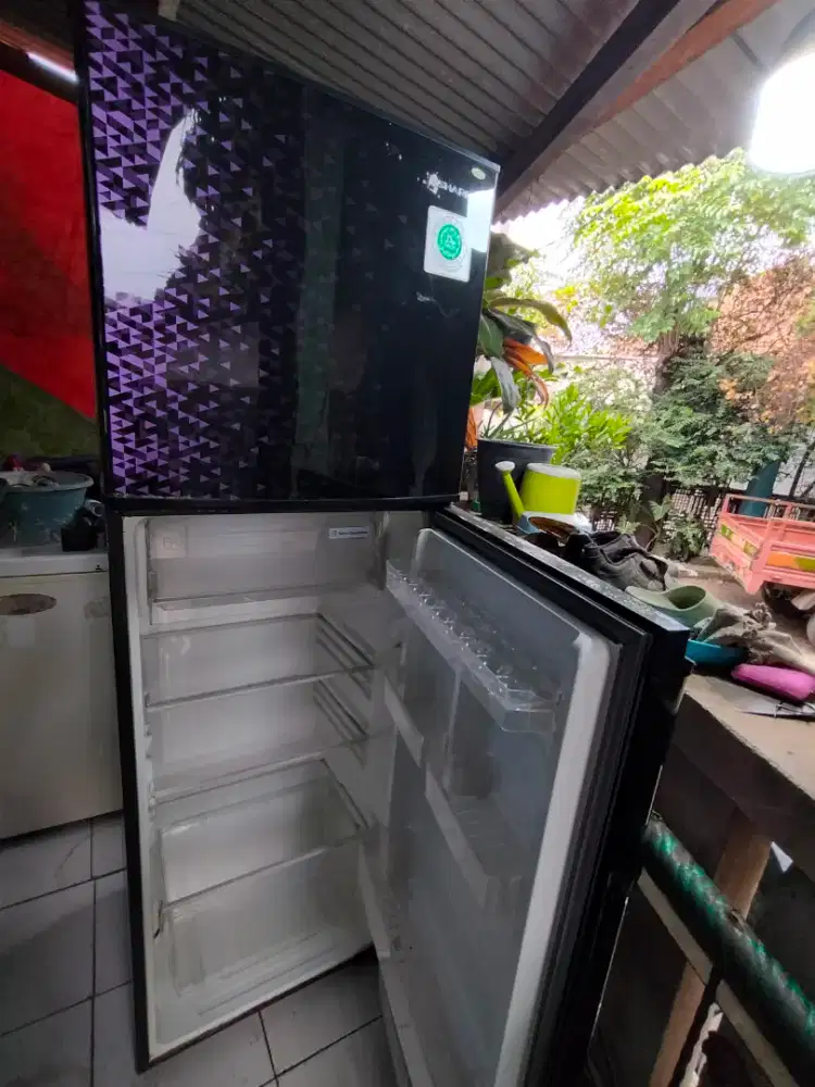 Jual bu kulkas 2 pintu normal no kendala merk SHARP
