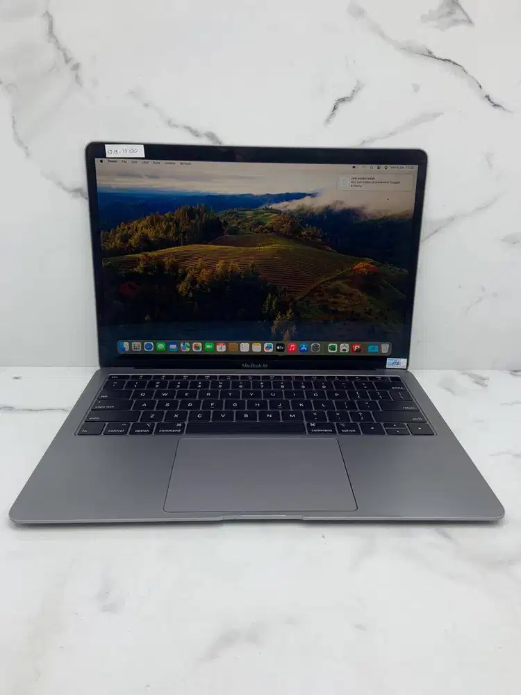 Tipis Elegan, MacBook Air A1932 Core i5 RAM 8GB SSD 128GB