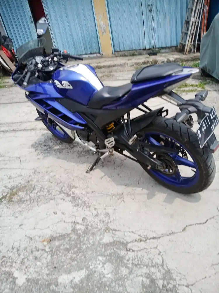 DJUAL YAMAHA R15 V2