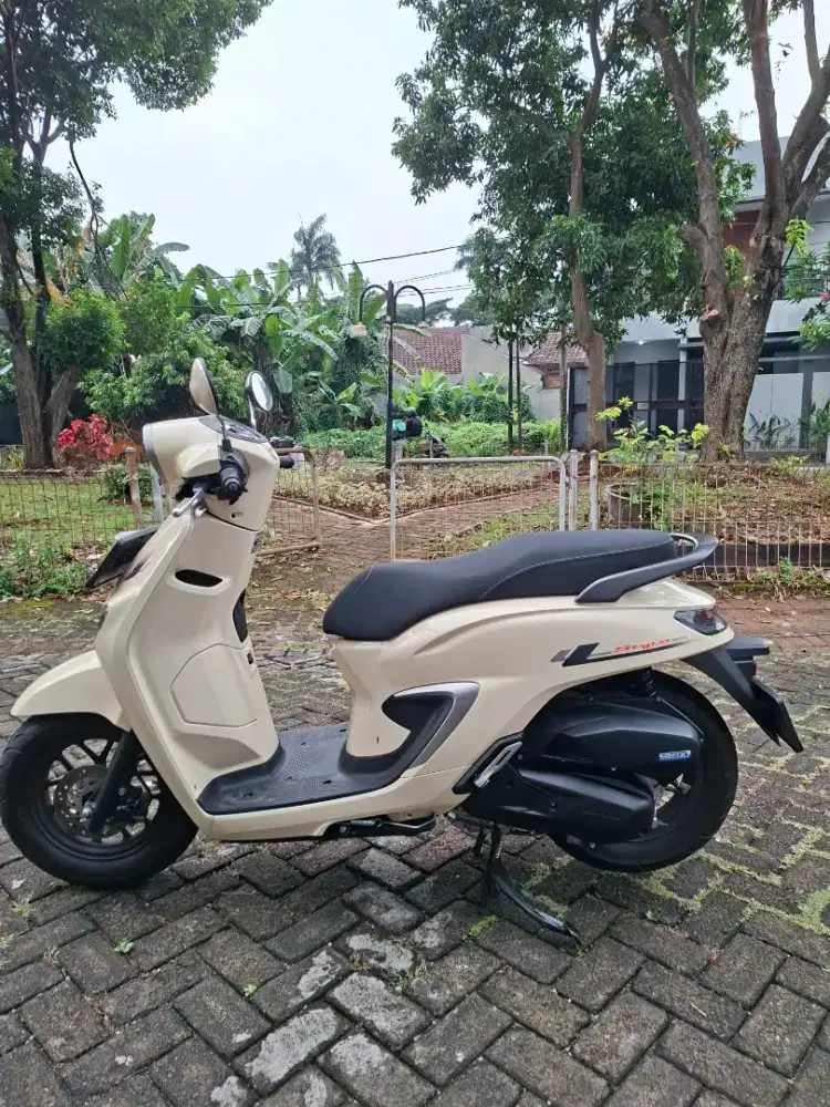 Honda Stylo CBS 2024