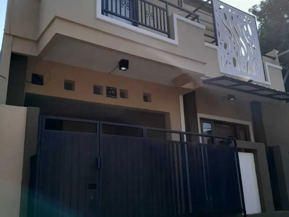 Rumah mewah bonus 5 unit kos. Ceger, Jakarta Timur.selangkah ke terminal Kp. Rambutan