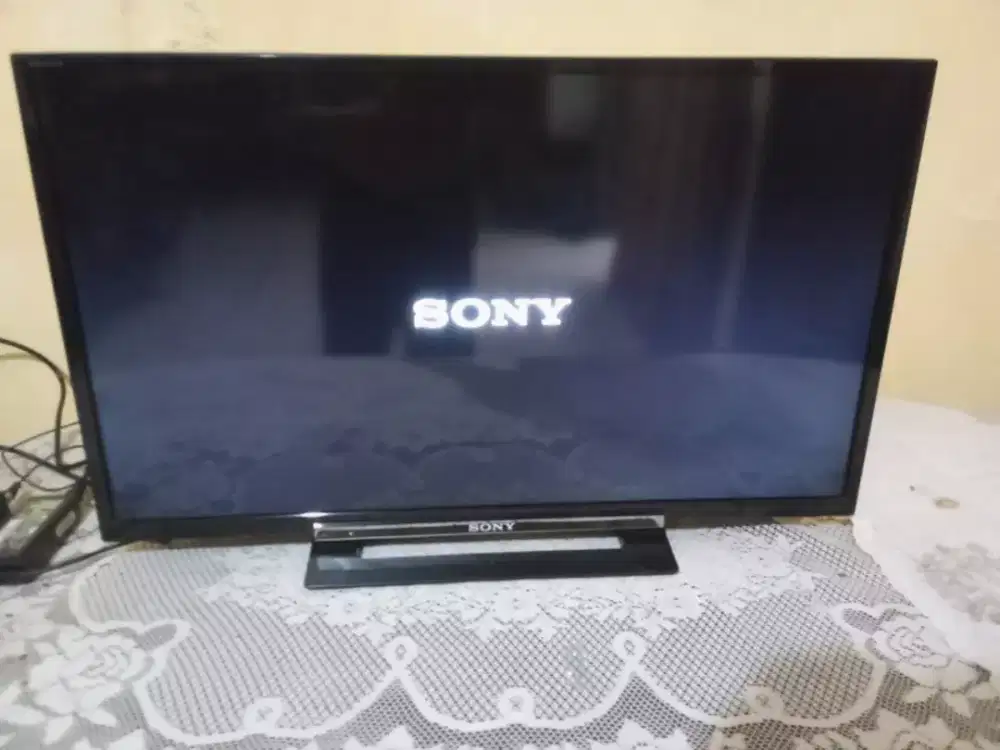 TV LED SONY 32 INCH NOMINUS MULUS ADAPTOR REMOTE ORI PLUS STB & ANTENA