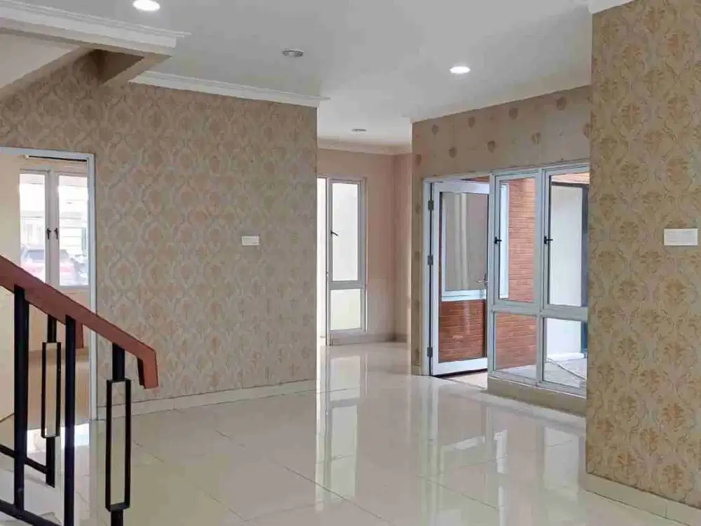 Rumah 2 Lantai Rapih Siap Huni LT 162 Di Kota Wisata Cibubur