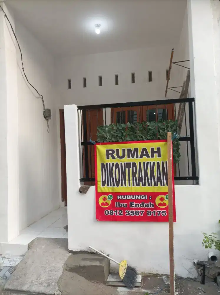 Rumah dekat jembatan Suramadu
