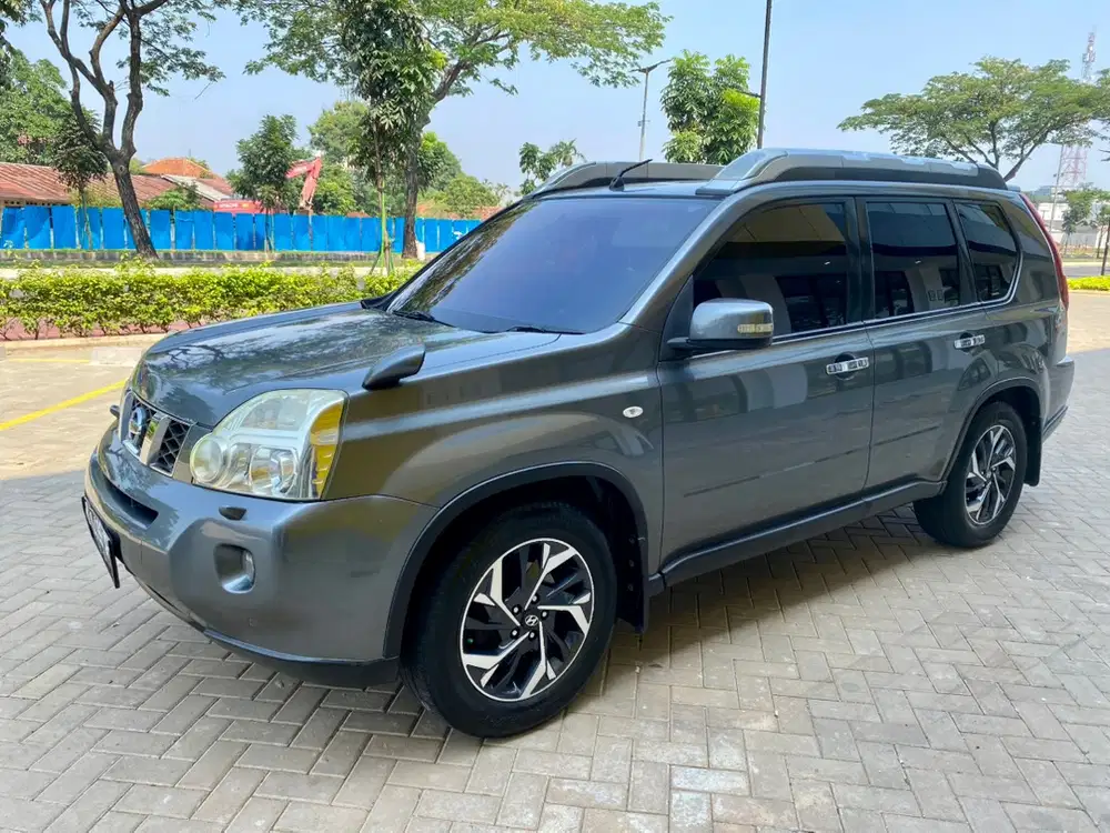 Nissan X-Trail 2009 Bensin
