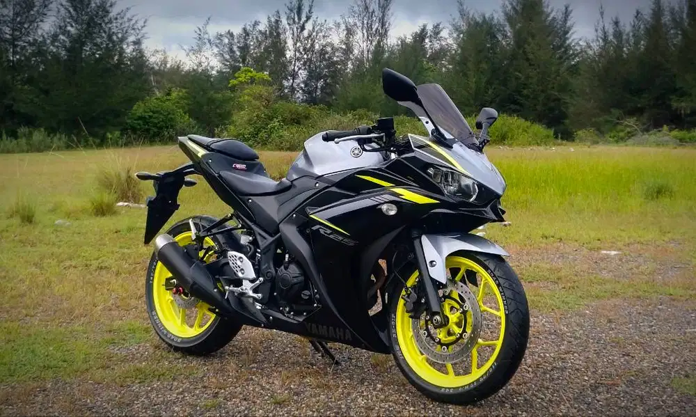 Yamaha R25 pemakaian 2021 low km baru 17rb