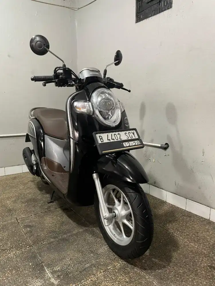 HONDA SCOOPY 2018
