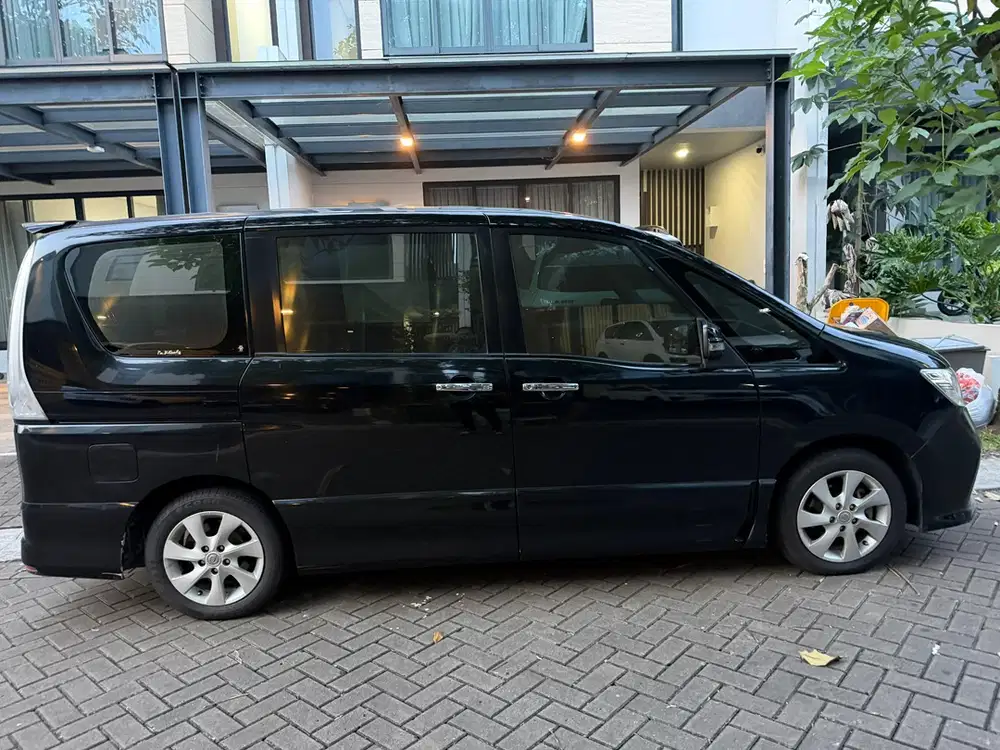 Nissan Serena 2013 Bensin
