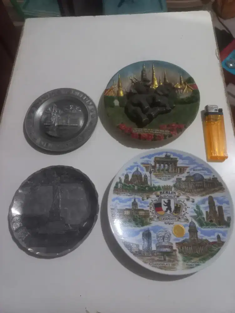 Pajangan Souvenir Ikon Negara