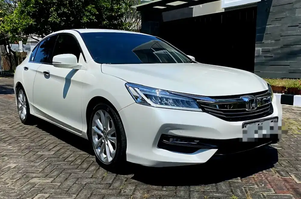 Honda Accord Vtil 2.4 At 2017 (Low KM)