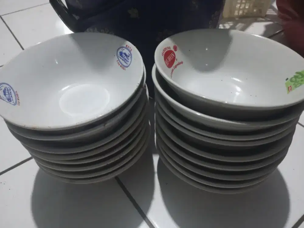 Mangkok jago keramik