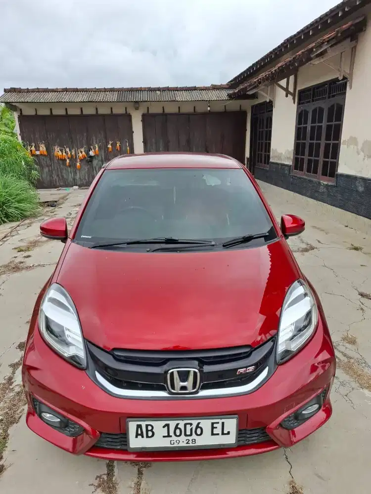 Honda Brio RS 1.2 MT (2018)