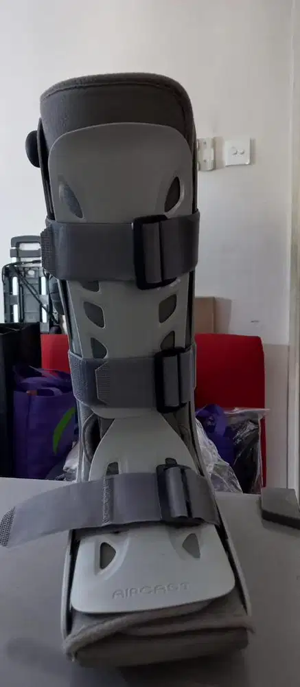 Aircast Sepatu Gips Large 44-46