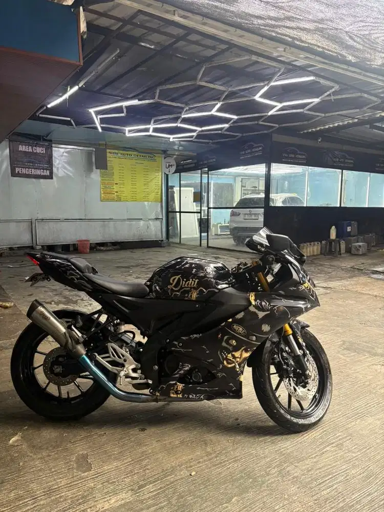 MOTOR R15 V4 2023