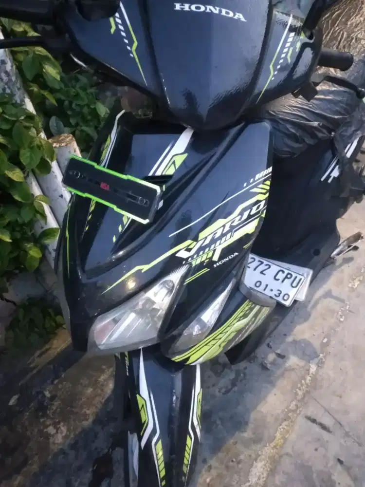 Dijual motor matic Vario karbu 110 hrg 5'750 nego,,,
