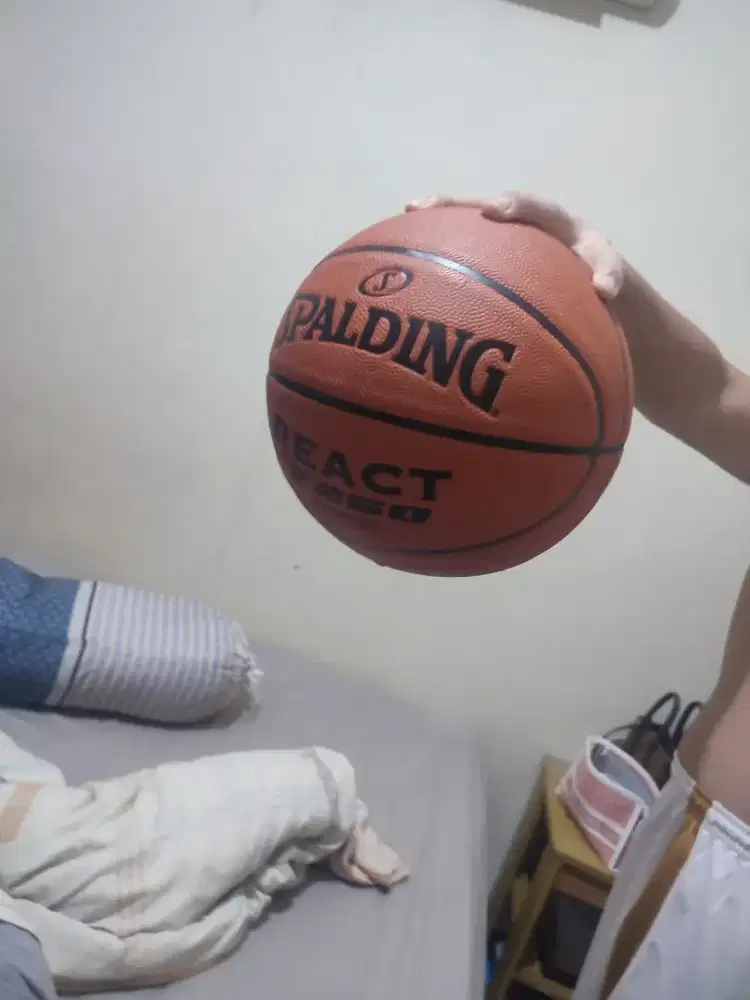 Bola basket spalding